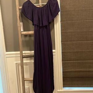 Navy blue off-the-shoulder maxi dress
